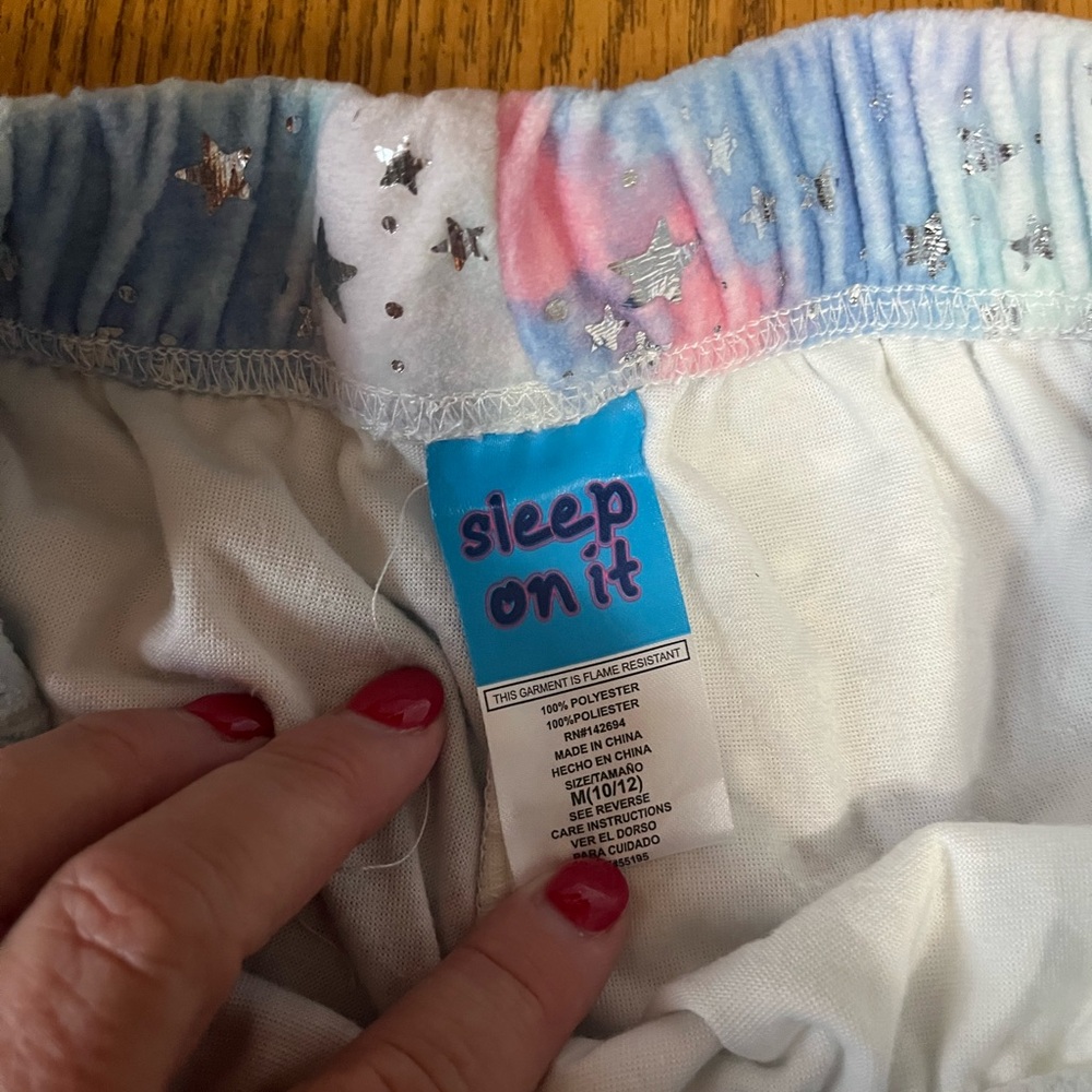 Sleep On It Pink and Blue Pajama Sets with Dreamy Watercolor Design size 10/12 - Picture 3 of 6